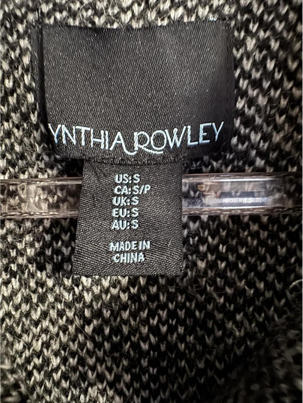 Cynthia Rowley Black and Gray Checkered Wool Blend Jacket with Faux Fur Collar - Picture 4 of 6